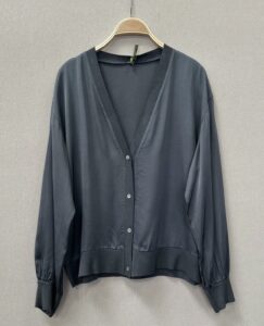 TOP/REBECA SATINADA GRIS RATÓN