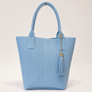 BOLSO SHOPPING TRENZADO DE PIEL CELESTE