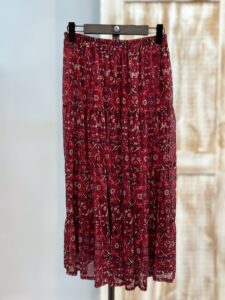 FALDA LARGA COLOR VINO CARMEN
